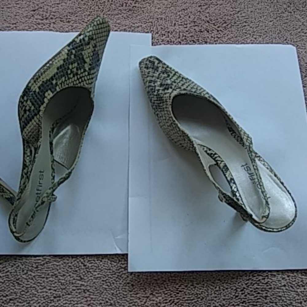 Shoes - Picture 4 of 7